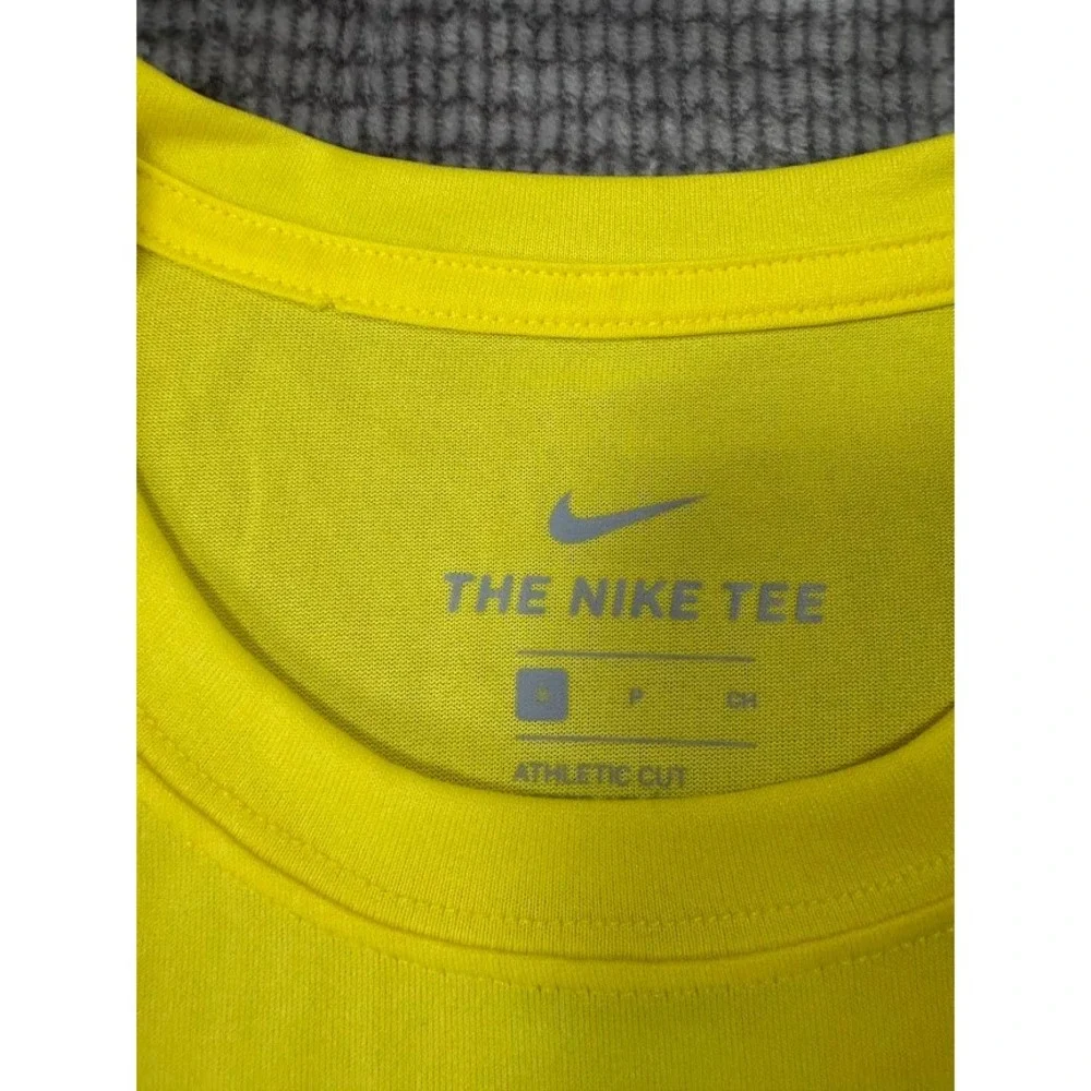 Nike Club America Dri-FIT Soccer T-Shirt‎ Yellow Mens Small AV4714-719 NWT